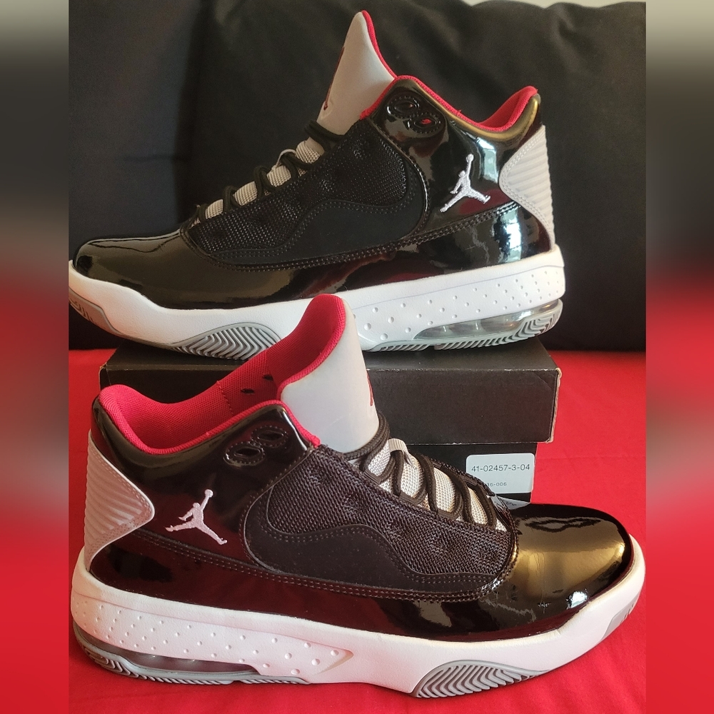 are jordan max aura 2 fake